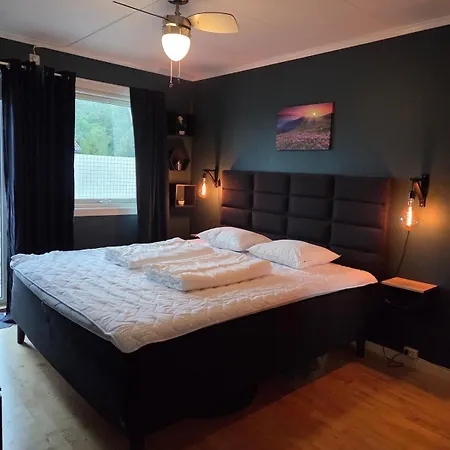 Cozy House 10 Min From Dyrepark And The Center Сasa de vacaciones Kristiansand