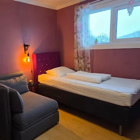 Сasa de vacaciones Cozy House 10 Min From Dyrepark And The Center